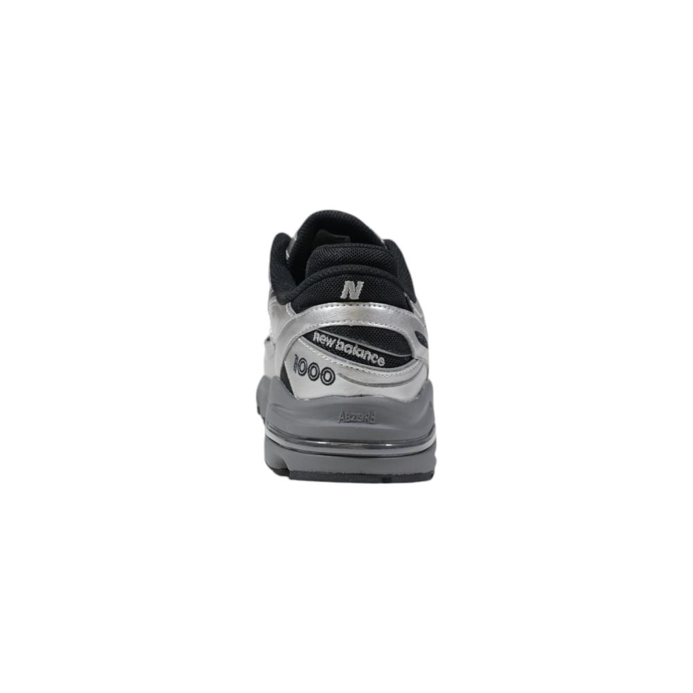 New Balance Silver Synthetic Athletic Sneakers - Broken-Luxury